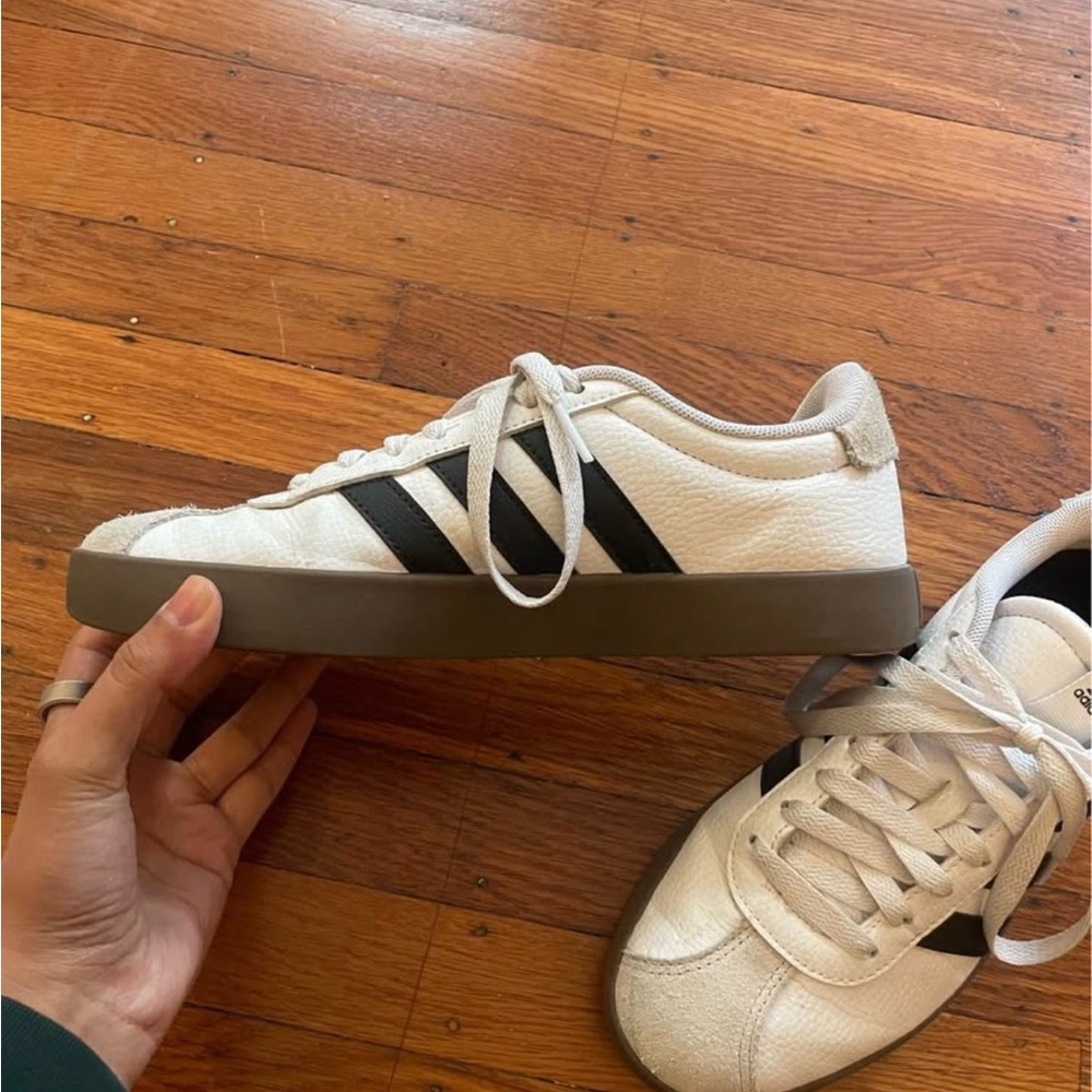 adidas White Sneakers with Black Stripes and Brown Sole